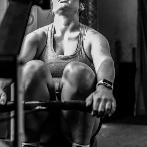 Women-rowing-in-preparation-for-HYROX